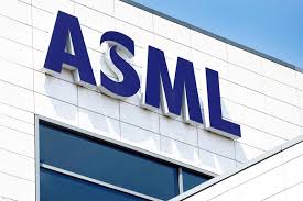 2024 07 17

ASML 的財報表現未達預期，
影響了市場對半導體行業的信心，
導致...