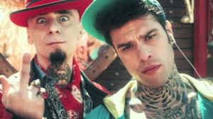 J-AX & Fedez - Vorrei ma non posto ( Official ...